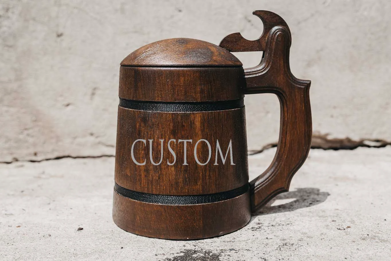 Beautiful Custom Oak Beer Mug mug with a lid | Premium Quality 22 OZ/ 0.7L