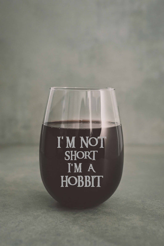 Tolkien inspiriertes Weinglas "Ich bin nicht klein, ich bin ein Hobbit" 500 ml/17 oz